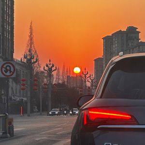 “喜欢你的嘲笑”