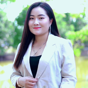 ຄິດຮອດບ່າວບ້ານແພງ