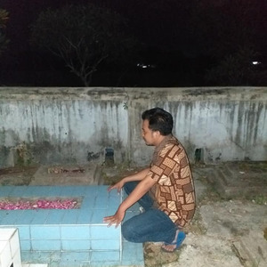Bermain di Hujan