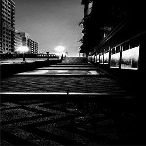 Vasos Refletem a Luz