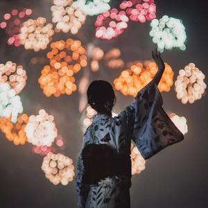 你只是笑着说 夏天结束了