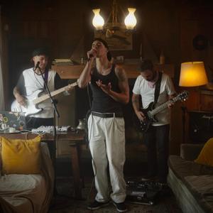 CALM DOWN (Sur Session) (feat. Quimey Newen Amancay)