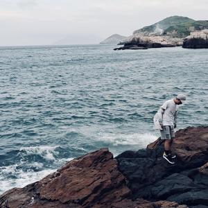 잠은 안오고 배는 고프고(失眠又饥饿)