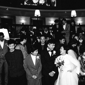 不交际的交际舞