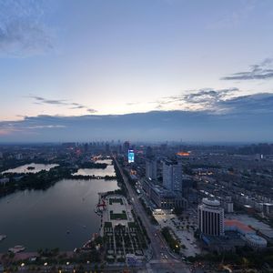 山河路上五十年