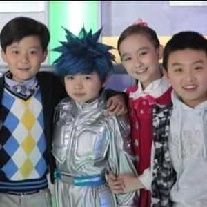 蓝多多来了（女生版）