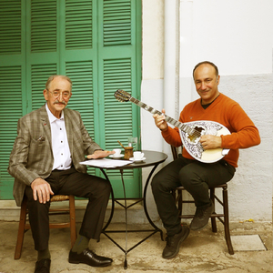 Απόμεινα Στον Άσσο