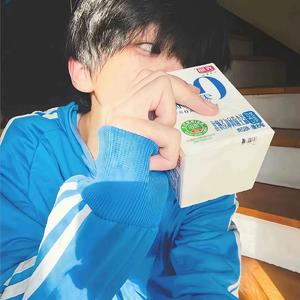 悄悄做个梦给你