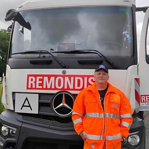 Orange, trägt nur die Müllabfuhr