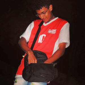 Resistindo