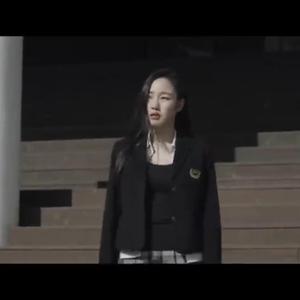 Girls fighting over me