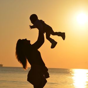 平静和放松柔和的声音