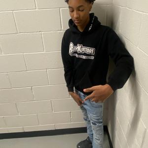 Wrong or right (feat. Luh khi)