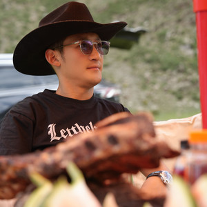 未知歌手 - 布塔次仁 最新歌曲.mp3