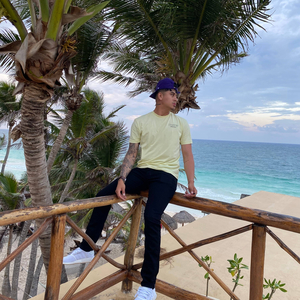 rose gold clip (feat. iviw)