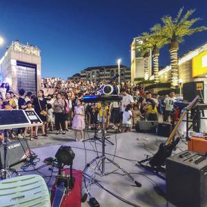 群星 / 群星-雷鬼涮羊肉（MC睡醒 remix） 伴奏