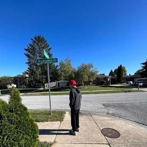 Autumn (feat. CBKLYDELL)