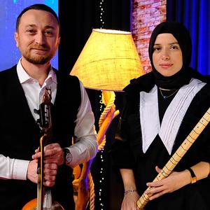 Evlerinin Önü Yoldur (Canlı Performans)