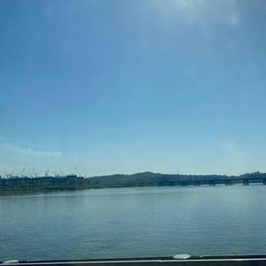 토요일 저녁 창가