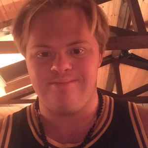 Be in love with Delaney Gilson