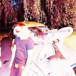 Kuolleita kukkia (feat. Kasmir Soda)