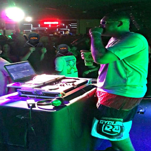 ALGUNS MINUTOS PRA OUVIR NO PLANTÃO 001