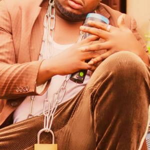 Swagg M N'adọ Ọkụ