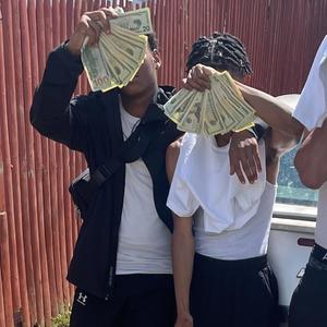 Tap A Head (feat. Mahjwopp)