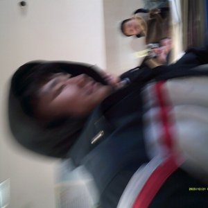 我们之间的默契，是绝口不提爱情