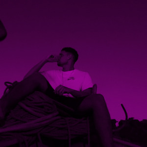 EU TÔ FALANDO COM OUTRA