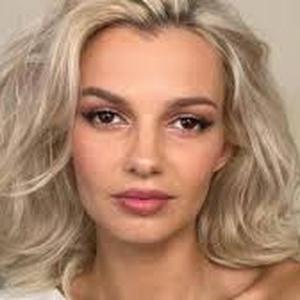 IRINA, La Luce nel Vagone” “Il Coltello contro la Luce 2