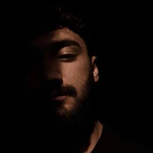 Geç karşıma bakayım sana bir doya doya