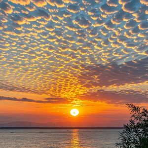 晨光与云朵的诗