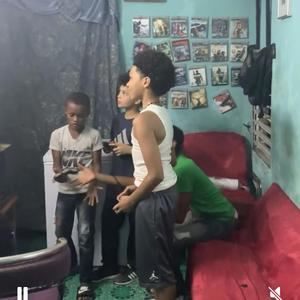 iv x bbygeek tiedn (stillin)