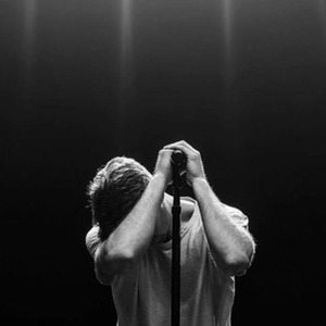 SENİN SEVGİNE MUHTACIM