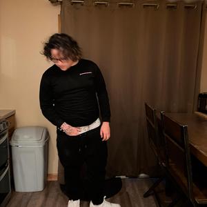 Too much¿ (feat. Ejdxtti)
