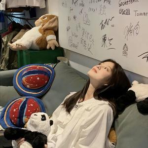 白鸽爱上乌鸦的戏码