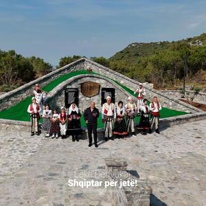 Leke Dedvukaj - Shqiptar për jetë !