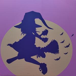 少女在星星上唱着爱与玫瑰的歌