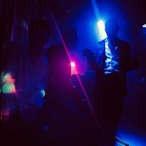 Let's Vibe! (feat. Pres & Anexsy1L)