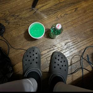 Pillhead (feat. ROB2REAL)