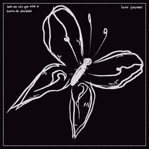 sob um céu que está a ponto de desabar