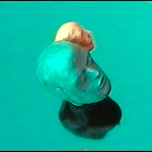 Мокрыми губами