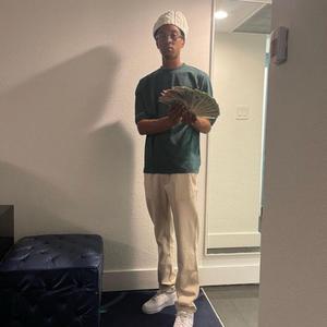 Surround Myself Wit G’z