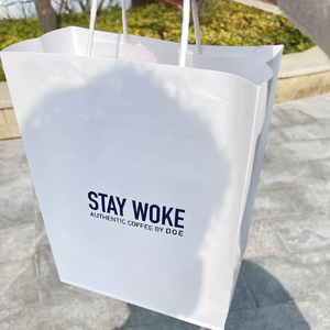 that girl&他只是经过