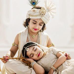 Kishori Kuch Issa Intejam Ho Jaye Radhe Krishna Bhajan