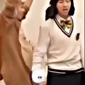 먼저 춤춰, 나중에 생각해 🙃 by Stomp