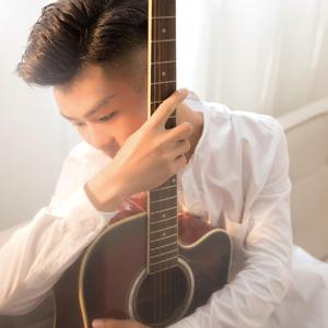 暗淡无光的日子并不长（伴奏）