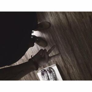 Zj-aIvSoN-岑宁儿-追光者