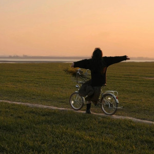 喜欢上一个人太疼了